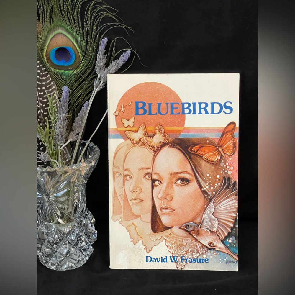 Vintage book Bluebirds by David W Frasure